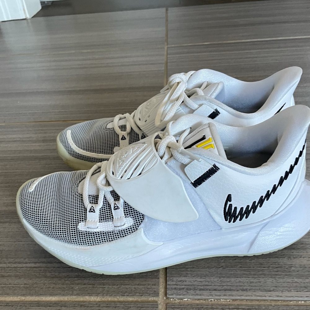 kyrie low 3 ‘Eclipse’ basketball shoes